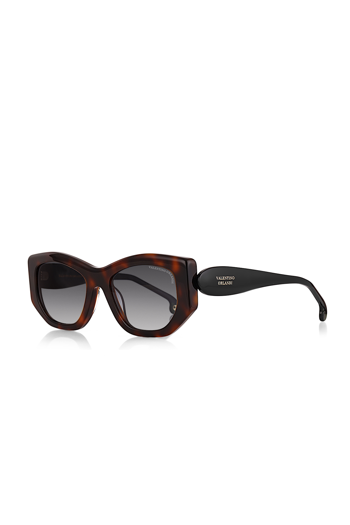 VOS.3.8001.COL02 Woman